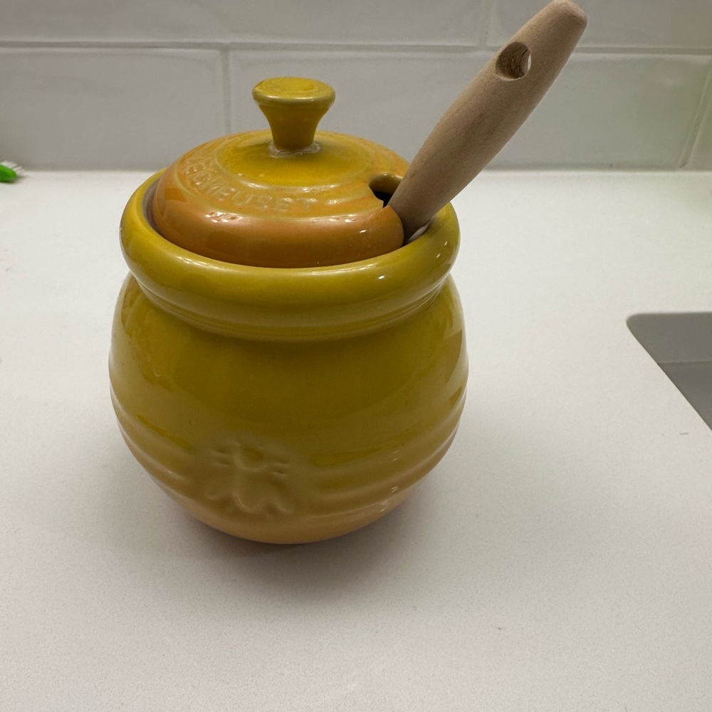 Glued handle and Chipped lid LE CREUSET Stoneware Honey Pot and Dipper